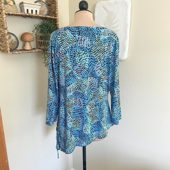 Y2K Style & Co Asymmetrical Blue Patterned Blouse - Picture 3 of 6
